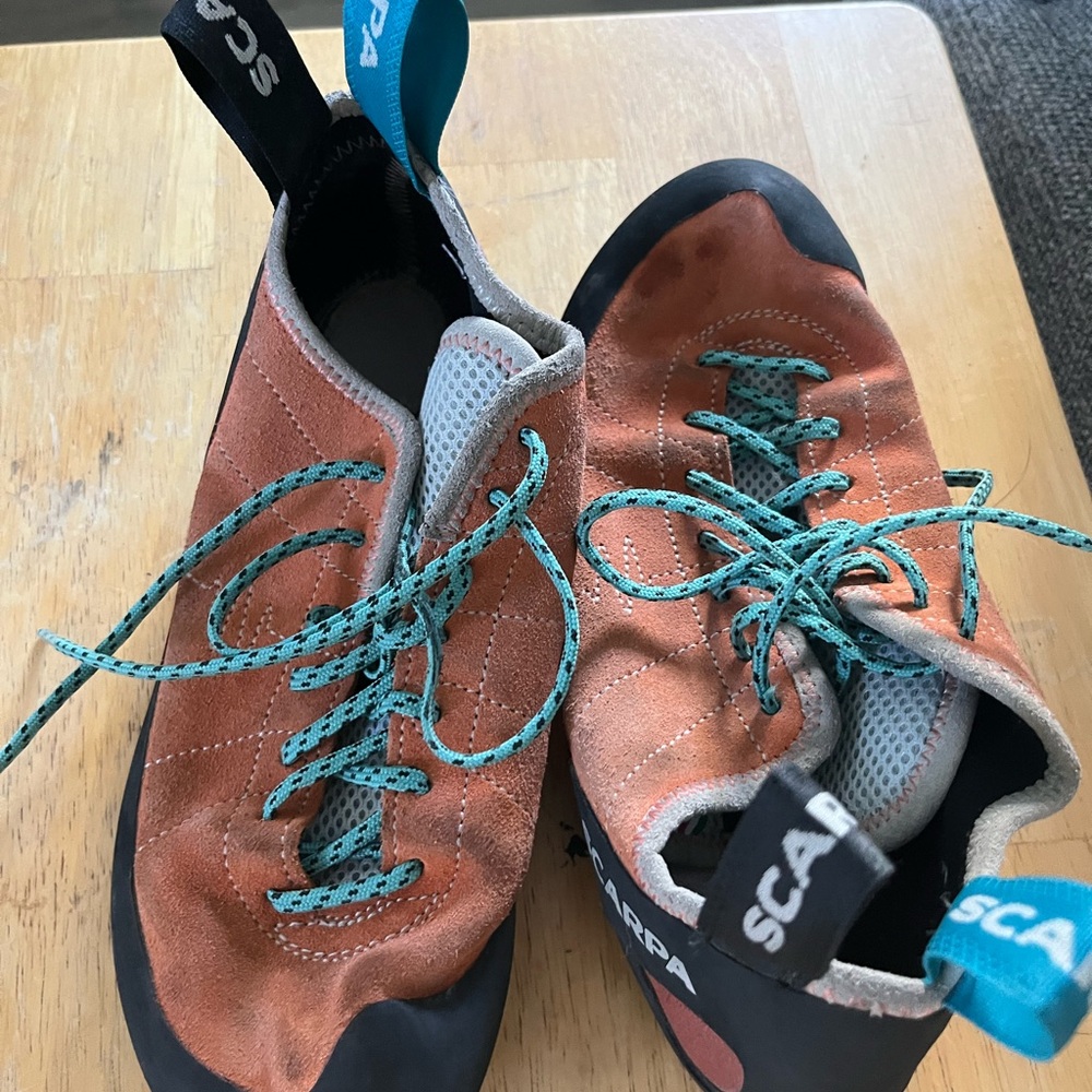 Women’s Scarpa Helix Climbing Shoe 40.5//W9 - Picture 6 of 6